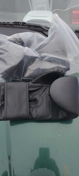 Чисто нови Боксови ръкавици 12 ки