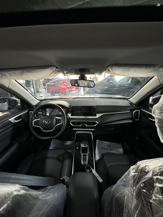 Kayiyi x3 Pro avtomobili sotuvda