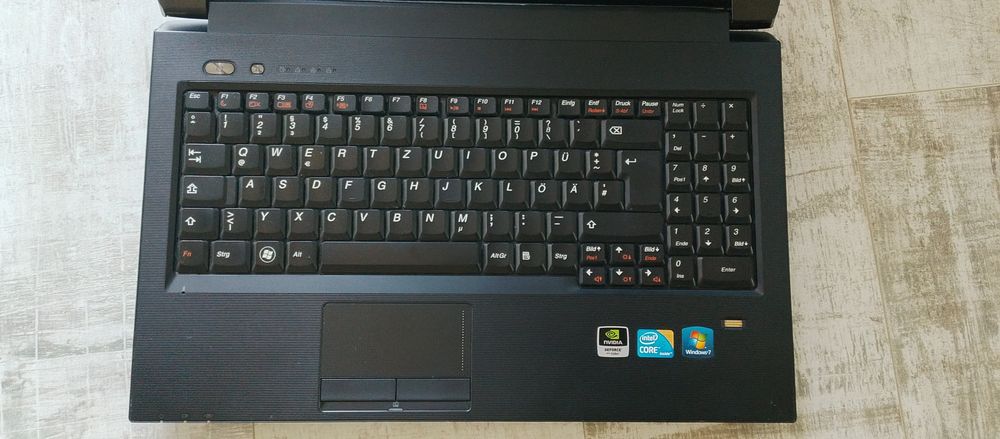 Laptop Lenovo, cu baterie foarte buna