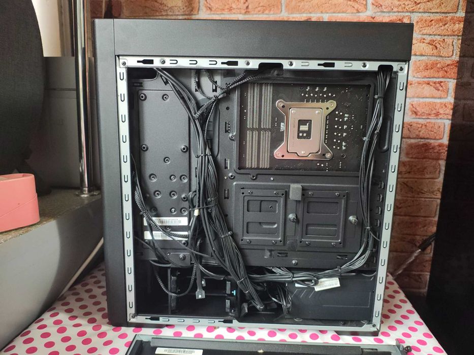 Kit Baza Z490, I9 11900K, Carcasa si sursa Lenovo Legion.