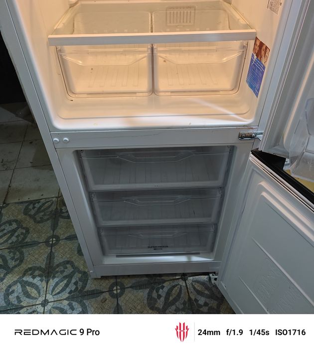 Индезит холодильник продам