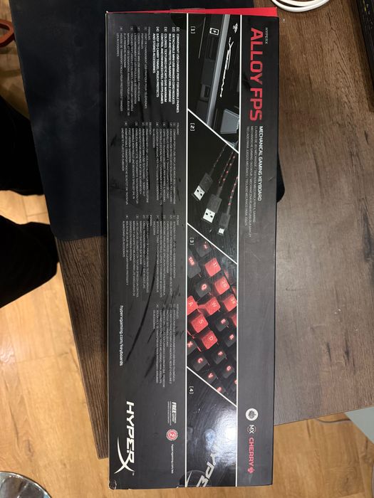 HyperX механична клавиатура