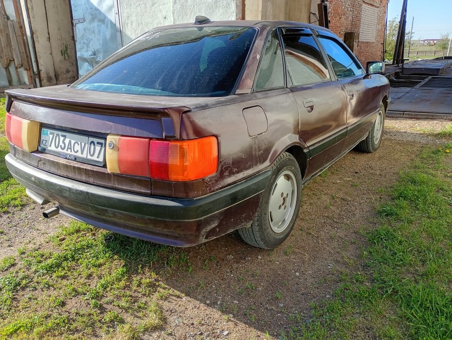Продам Ауди 80 б3