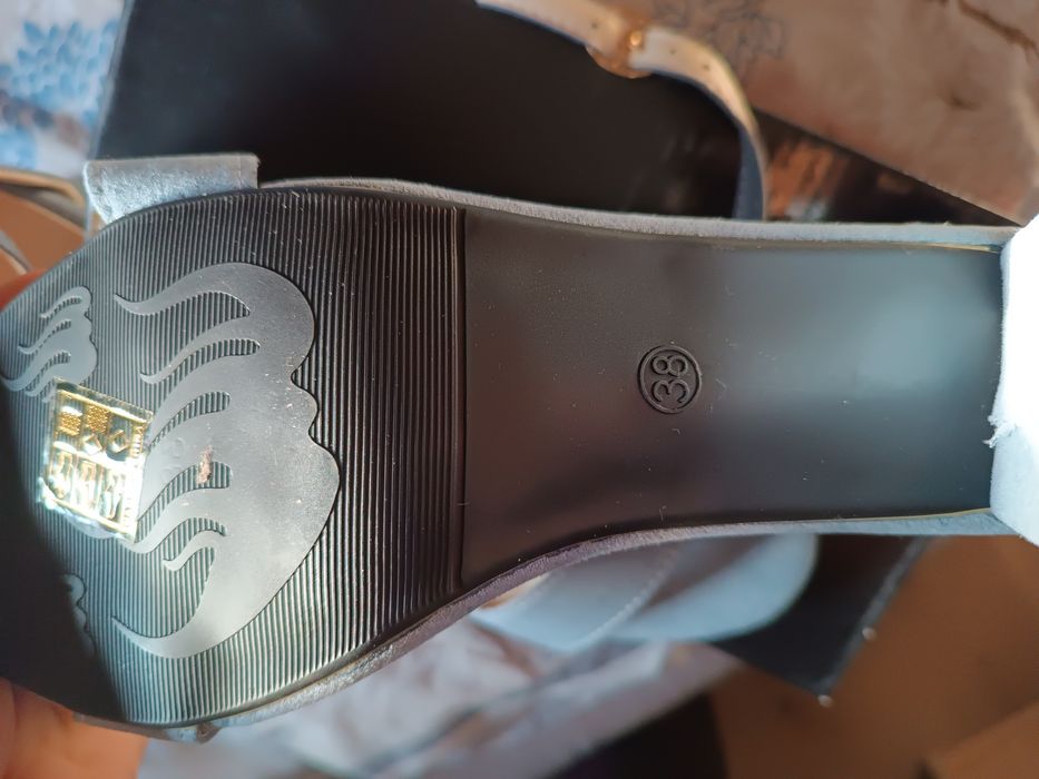 Елегантни сандали, НОВИ