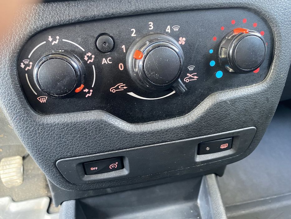 Dacia dokker 1.5 dci vand sau schimb