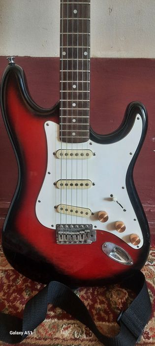 SAMIC elektro gitara koreyskiy