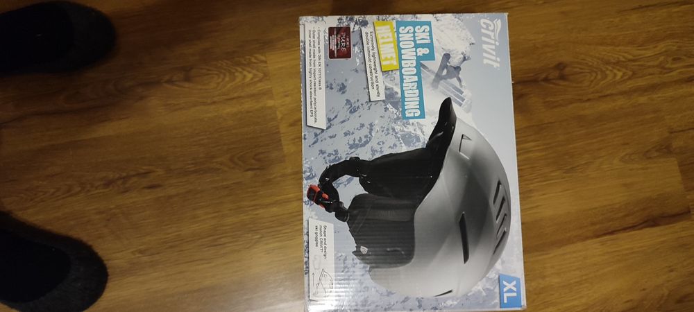 Скиорска каска размер L