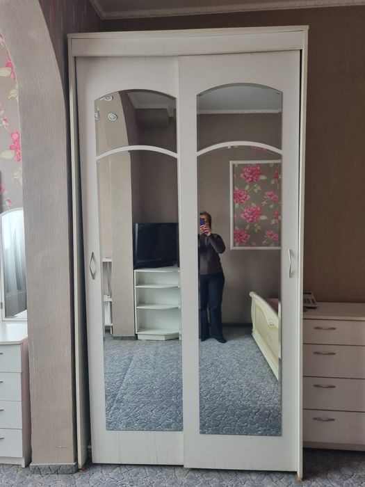 Продам мебель для