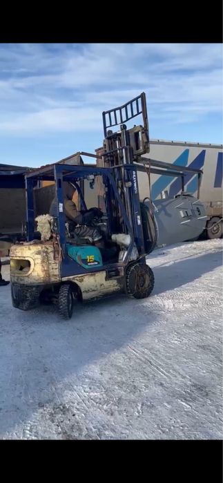 Продам  Вилочный  Погрузчик КАРА