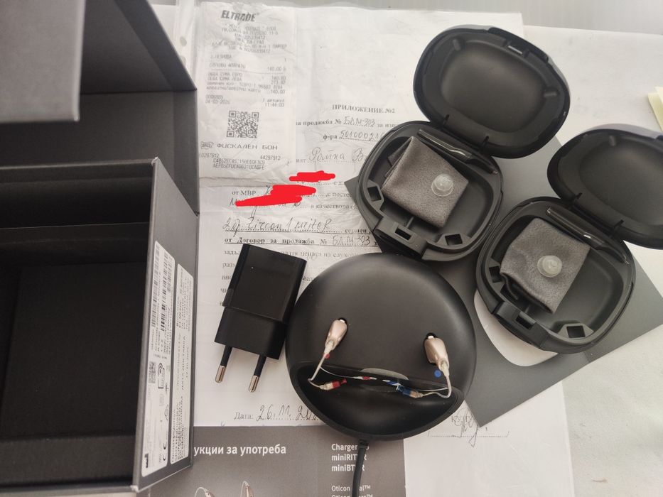 Слухови апарати със зарядна станция  Oticon Zircon 1