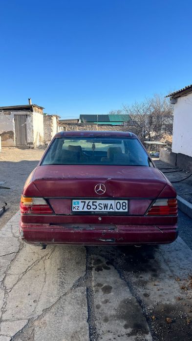 Мерседес бенс 124