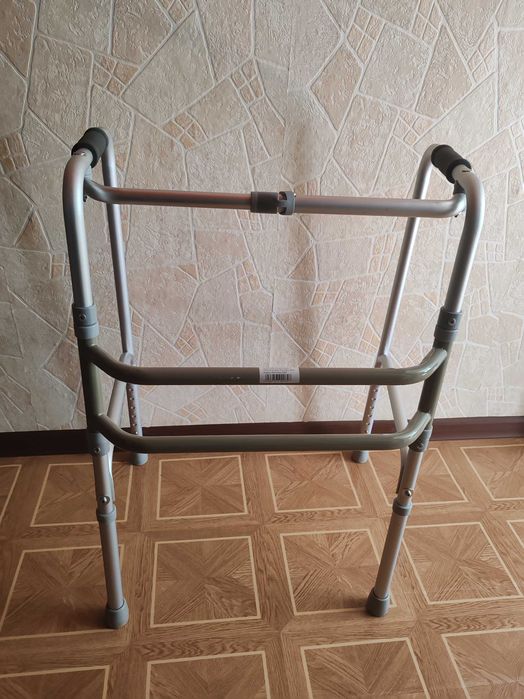 Ересектерге арналған жүргіштер YU730/ Ходунки для взрослых YU730