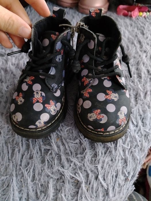 Продам обувь детская