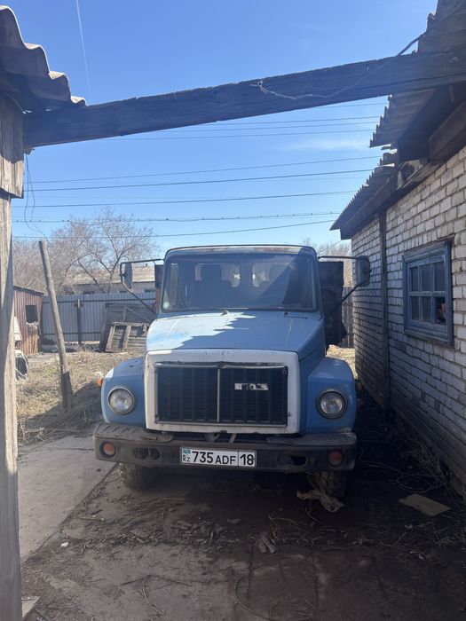 Газ 53 на ходу самосвал