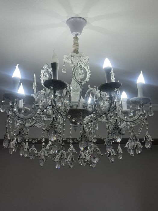 Продам люстру стильную богатую