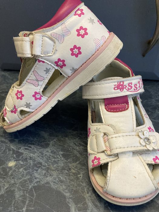 Сандали на девочку 23 размер