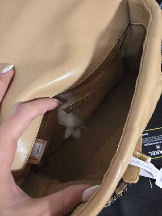 Дамска чанта Chanel 19 Flap Bag