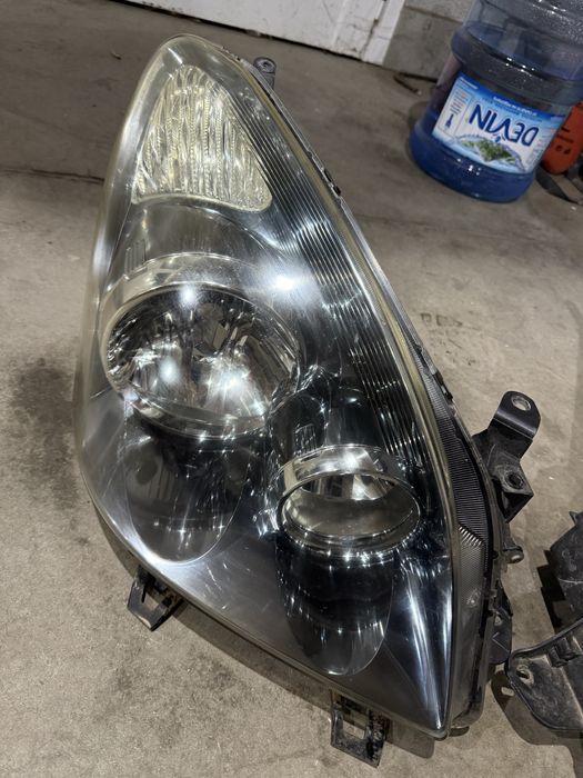 Фарове за Toyota corolla verso