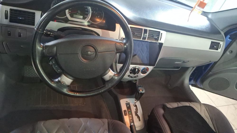 Срочно продам автомашину