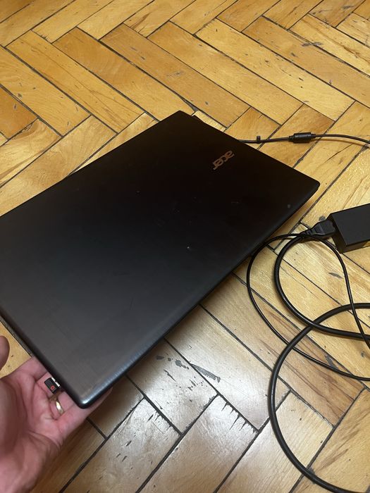 Laptop acer aspire E5
