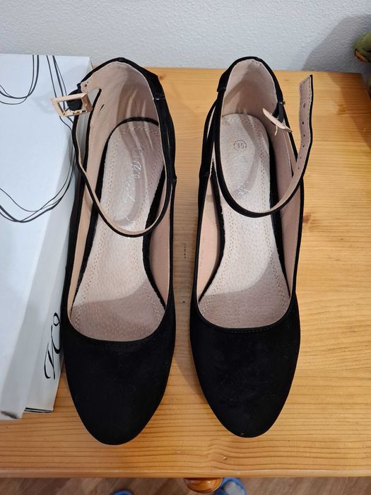 Дамски обувки 38 номер