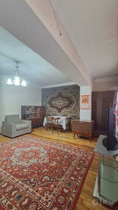 Продам Юнусабад 11 квартал 1/1/4