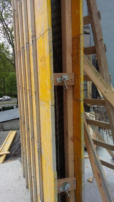 дистанциали и профили за олекотен вертикален кофраж Legnotre Италия