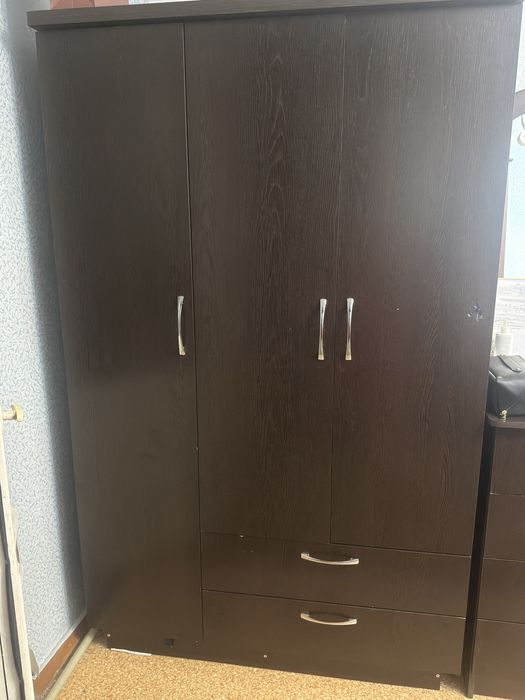 Спальный гарнитур