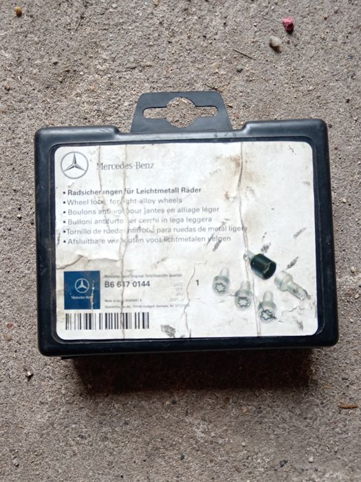 Set prezoane antifurt Mercedes