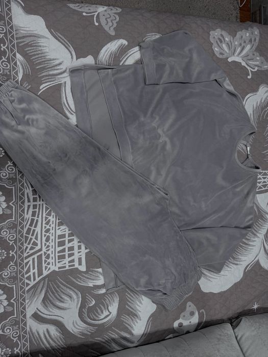 Продам женские вещи