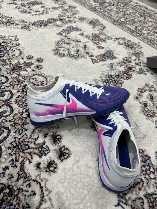 nike sarakanoshka
