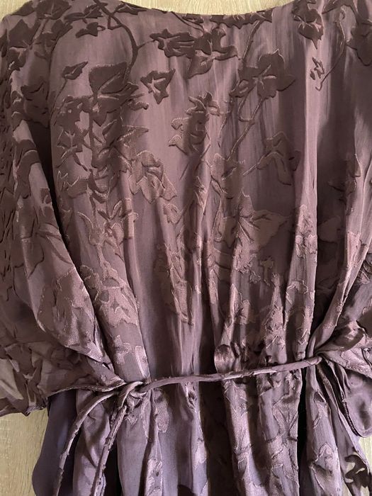 Compleu din matase și voal, mărimea L