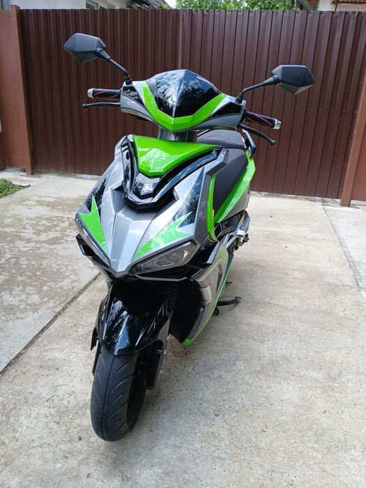 Vând Scuter GT-UNION