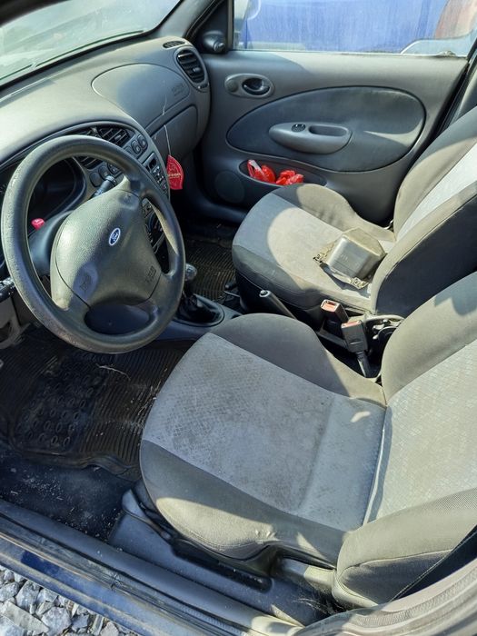 Форд Фиеста 1.8 74кс 2000г на части