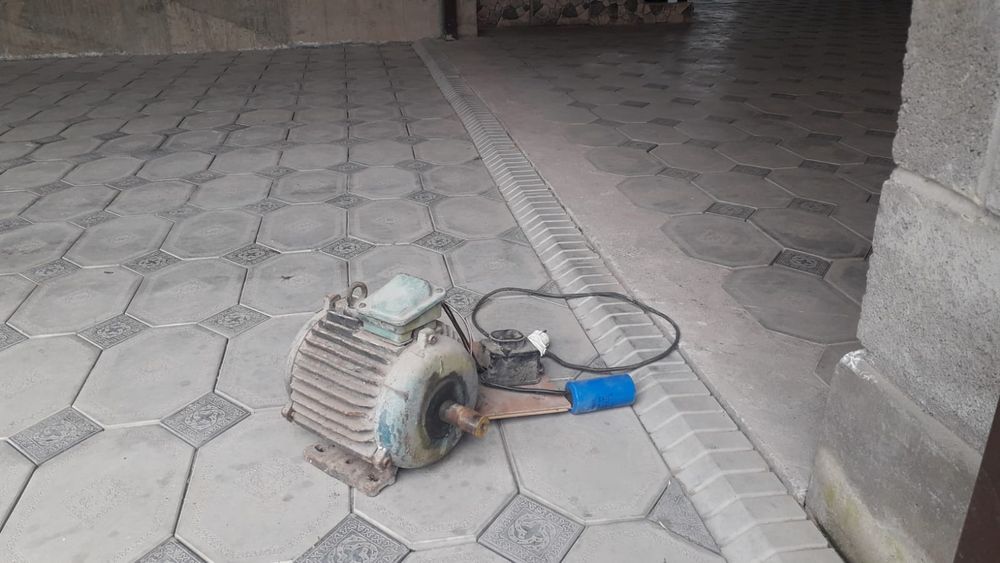 Двигатель 380вольт  ссср в хорошем состоянии