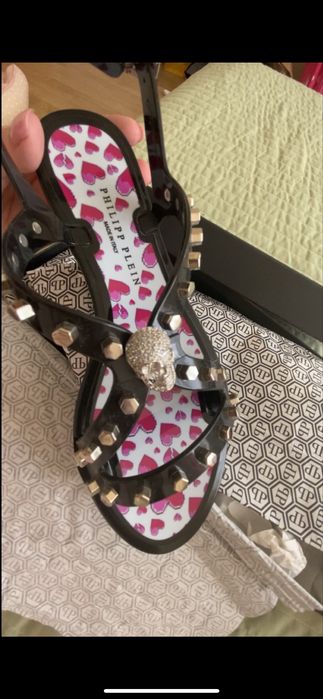 Оригинални сандали phillipp plein.