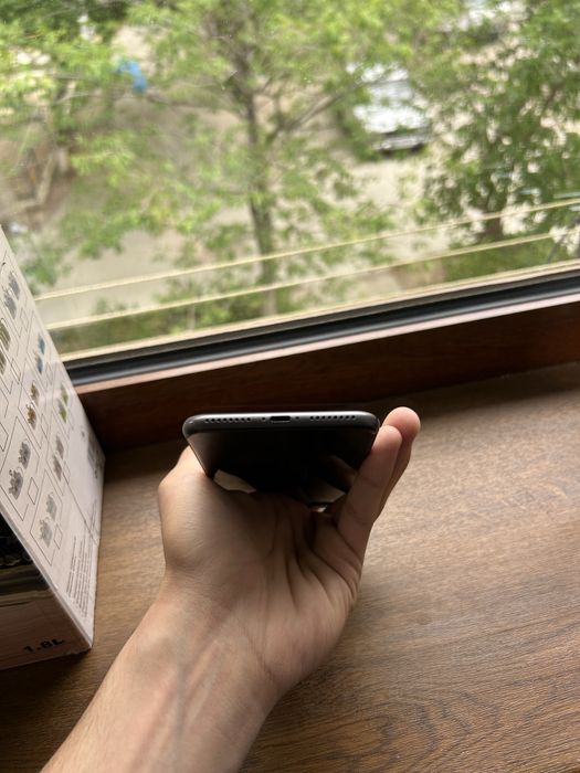 Iphone 8 plus sotiladi