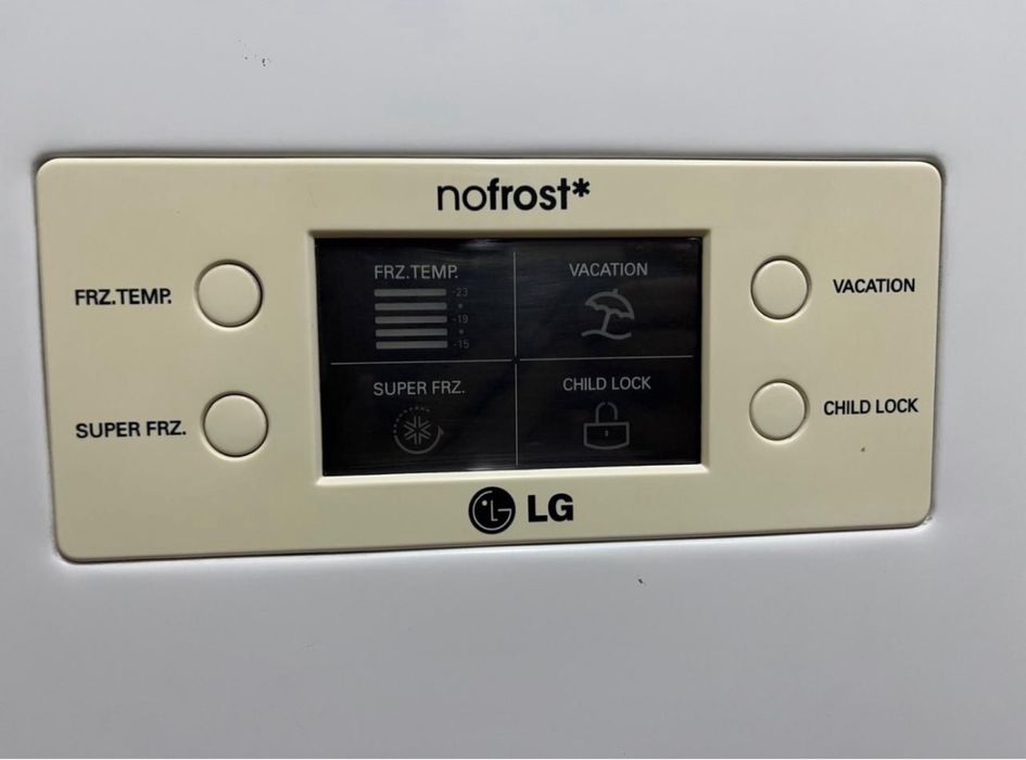 Продам Холодильник LG