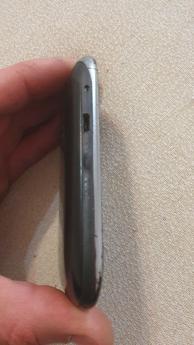 Telefon blackberry curve 9320