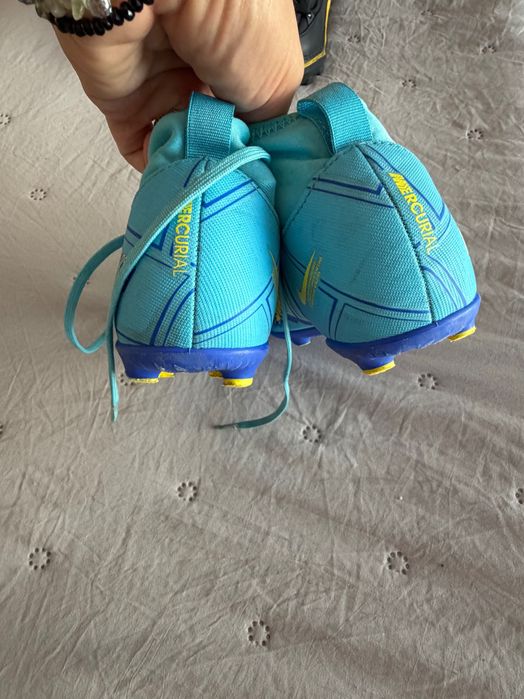 Футболни обувки Nike33/34 размер  20 евро