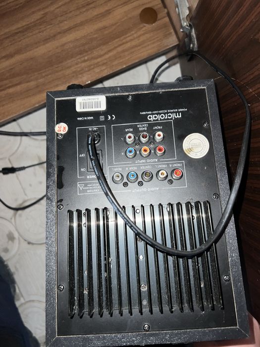 Продам сабуфер microlab m-1000