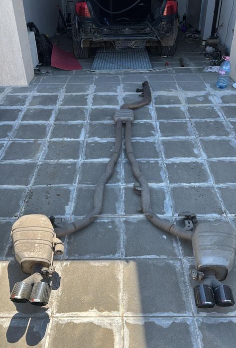 Evacuare dublă  bmw f10 f11 tipsuri akrapovic