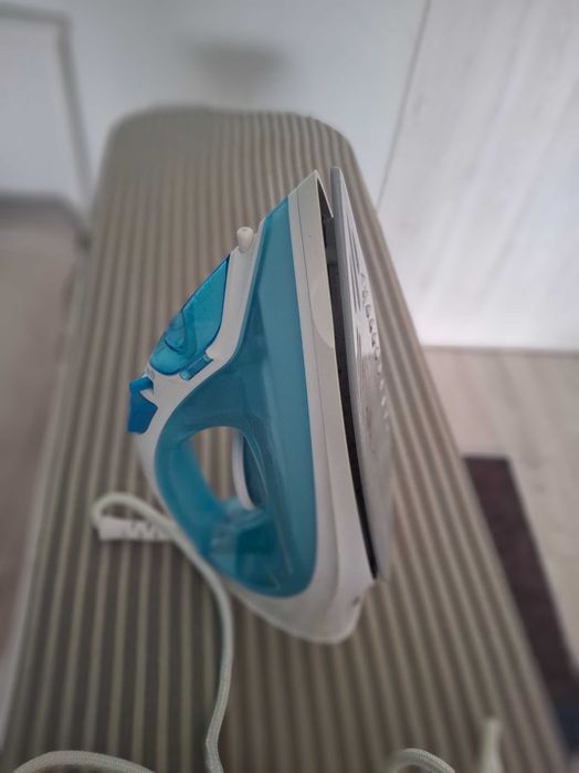 Vand fier de calcat Philips