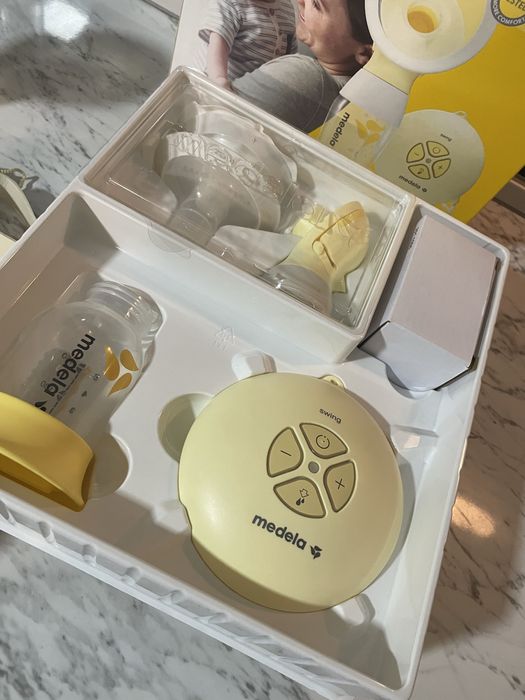 Електрическа помпа за кърма Medela Swing Flex с подарък