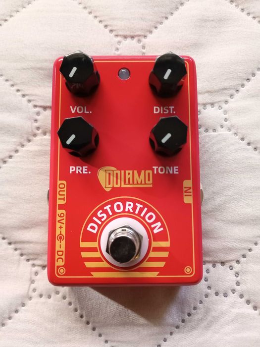 DOLAMO (D-9) - Distortion Guitar Effect Pedal