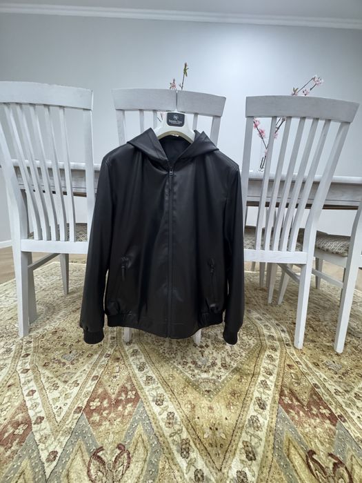 Продам кожаную куртку