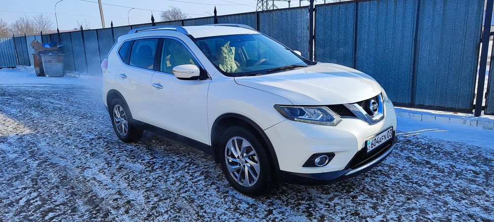 Nissan X-trail T32 7 мест