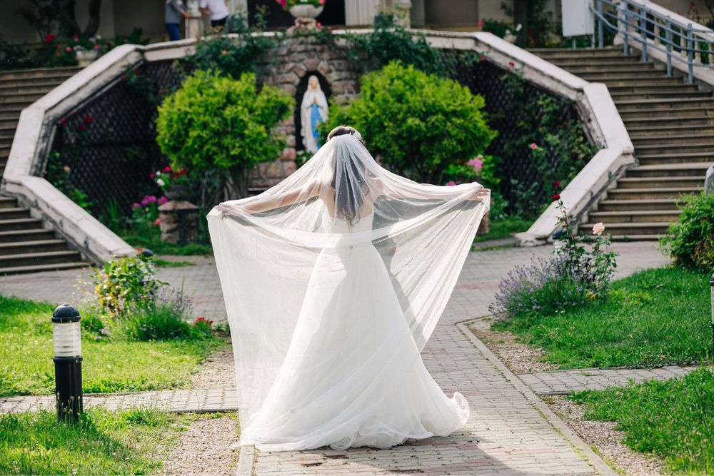 Vand rochie de mireasa
