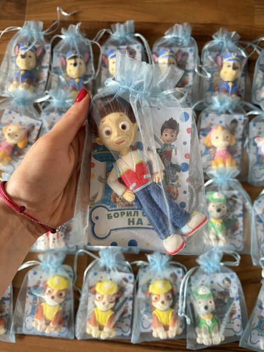 Подаръчета за гости на тема Пес Патрул