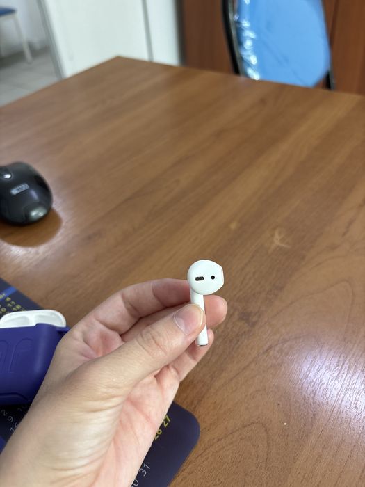 Airpods 2 с одним наушником